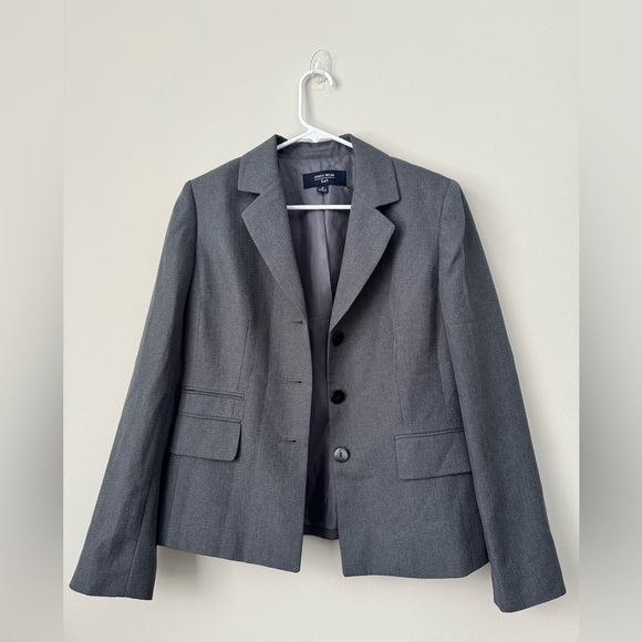 Jones Wear Jackets & Blazers - Jones Wear Gray Silver Suit Bussines Casual Career Work Size 10